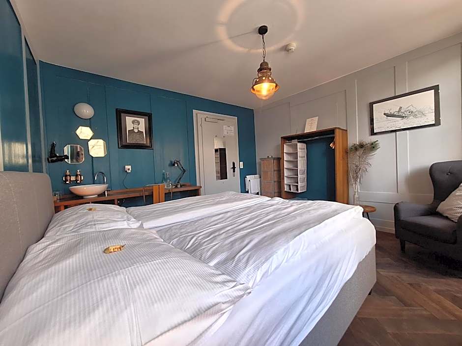 Hotel & Bistro Pêle-Mêle