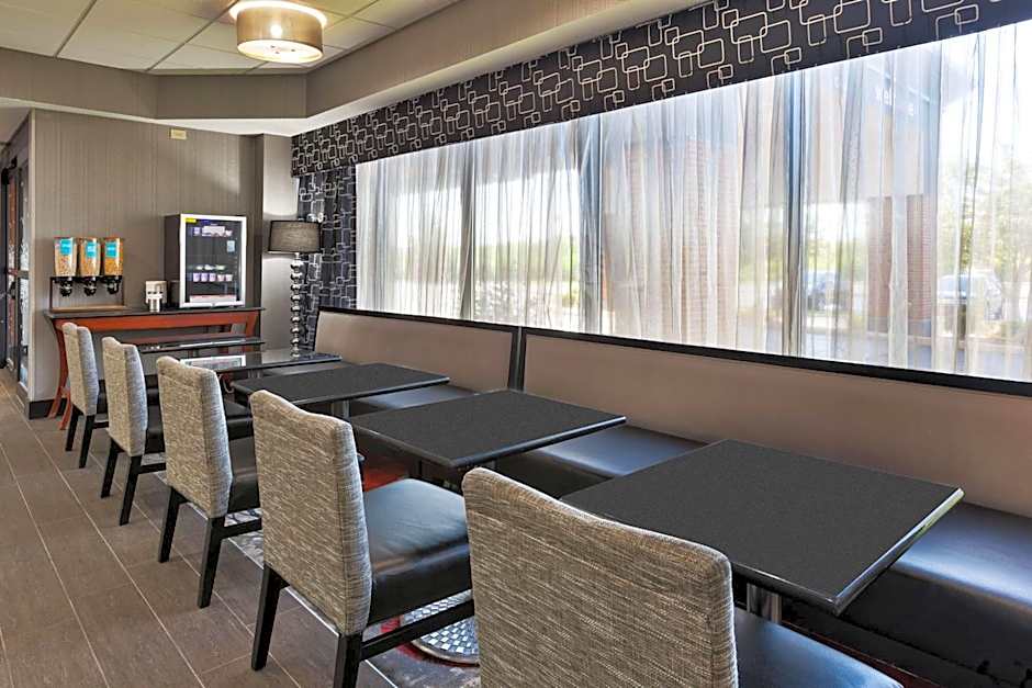 Hampton Inn By Hilton Columbus/Delaware I-71 North