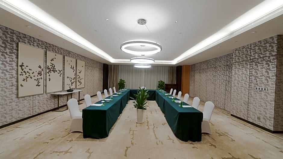 Holiday Inn Nanjing Xuanwu Lake By IHG