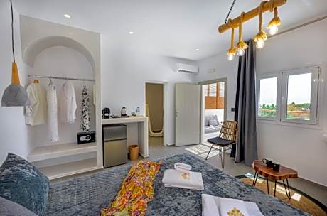 Adriana - Suite with Outdoor Hot Tub and Sea View