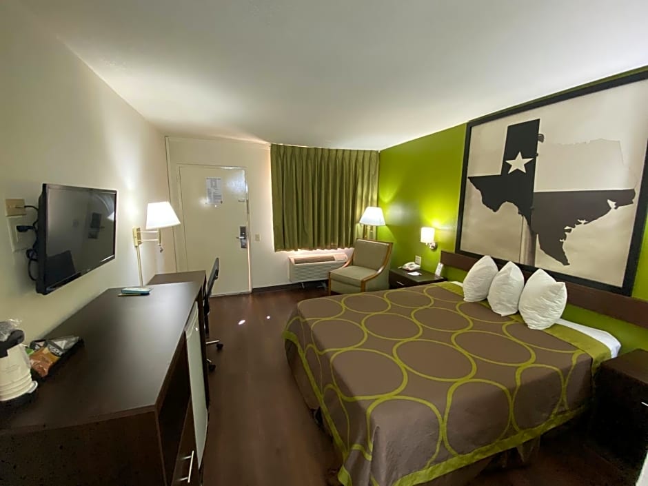 Super 8 by Wyndham El Paso Airport