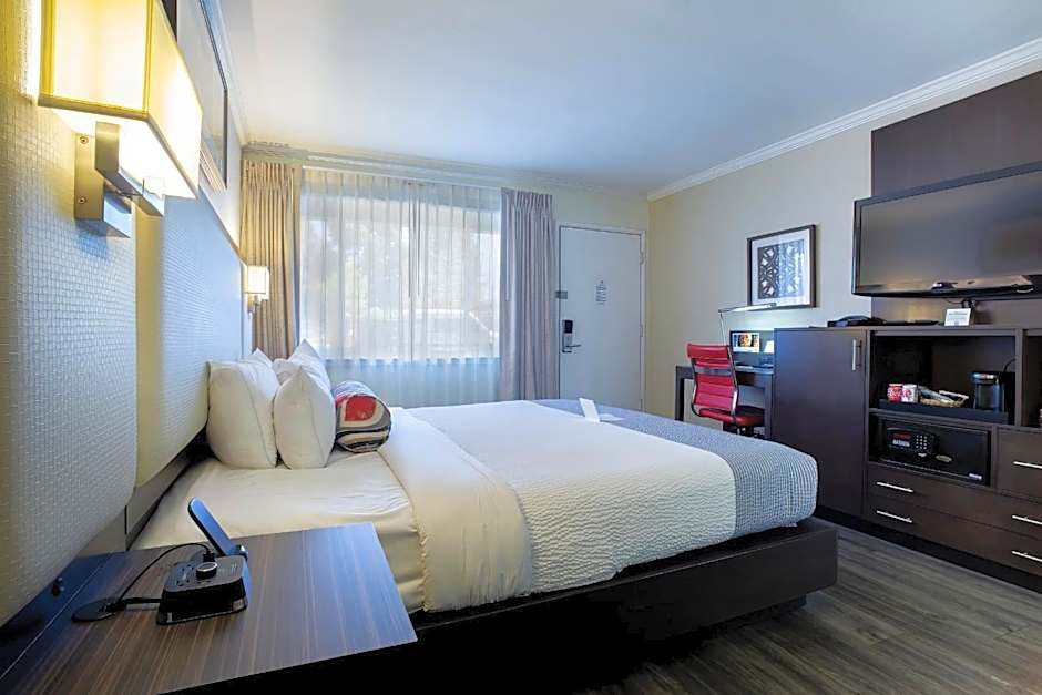 The Palo Alto Inn