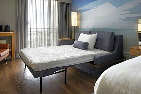 King Room with Sofa Bed and Harbor View