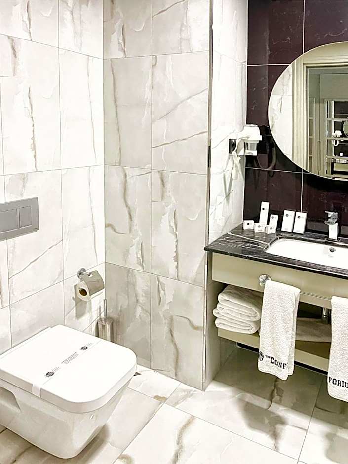 The Conforium Hotel Van