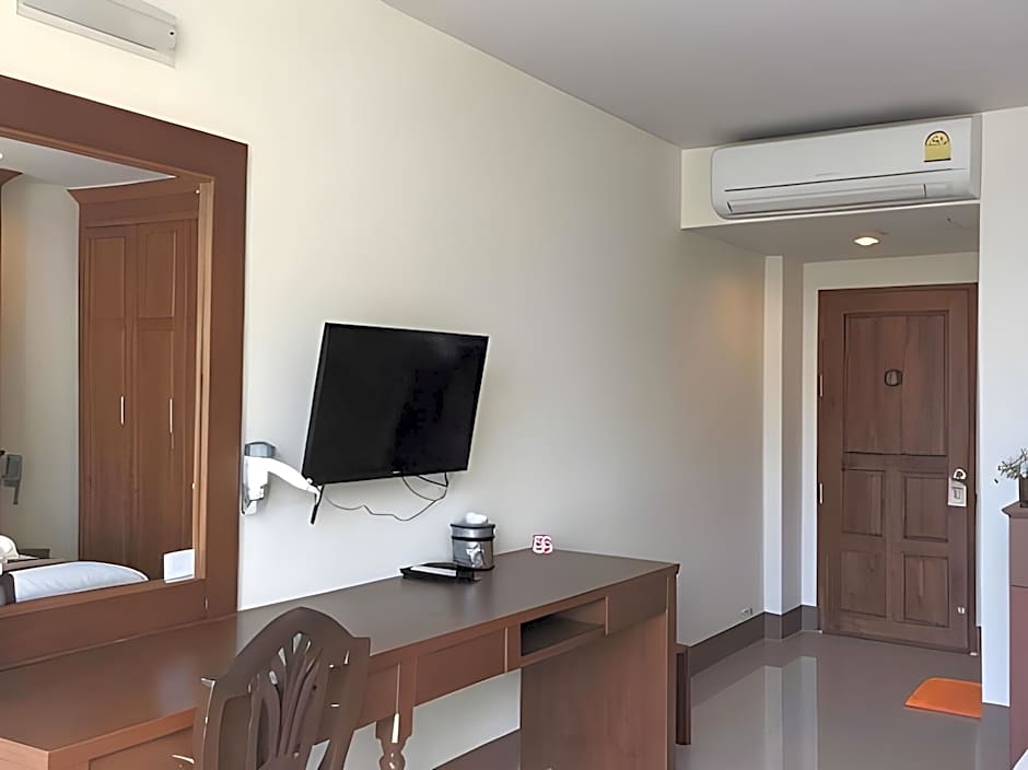 Amonruk Hotel 2