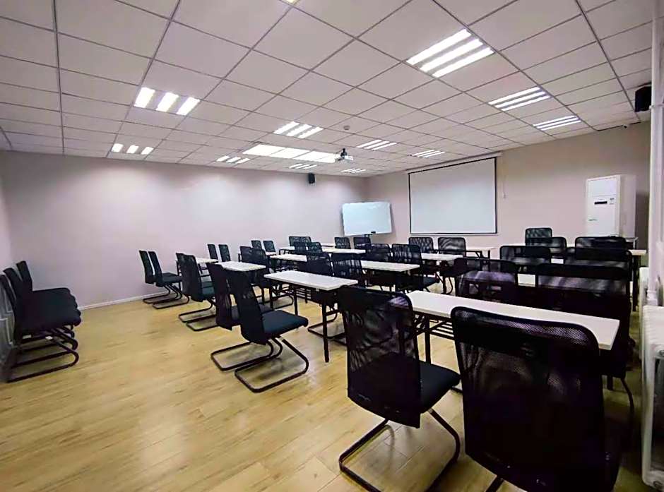 Hanting Hotel Qingdao Wanxiang City