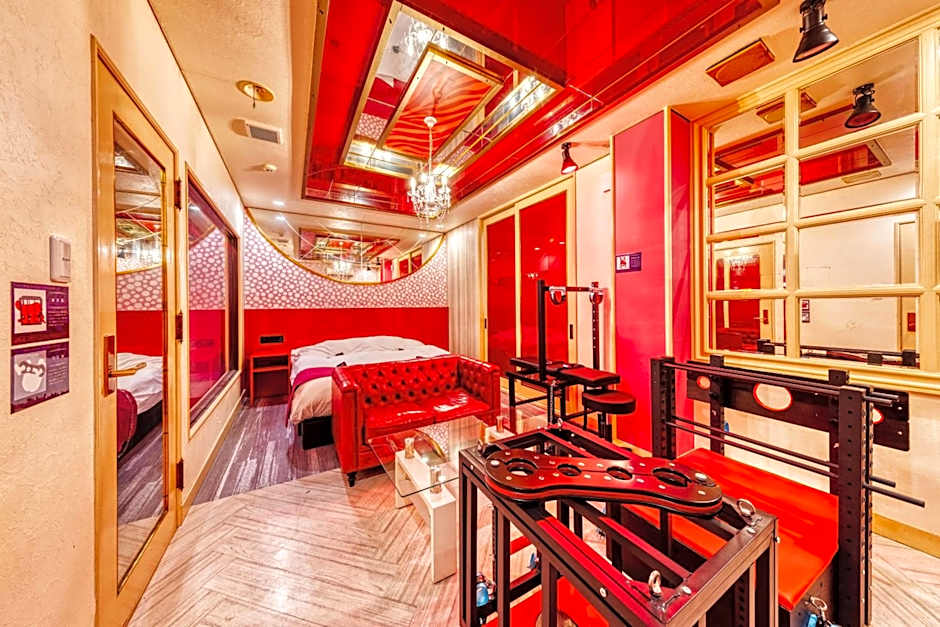 HOTEL ABnormal (Adult Only)