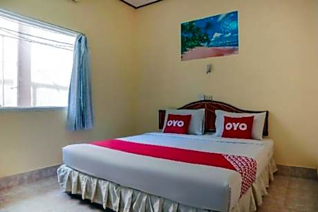 OYO 681 Paradise Hotel