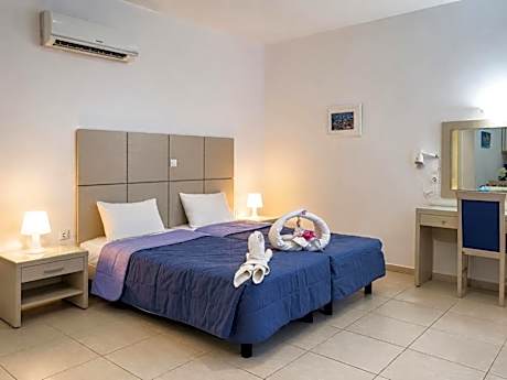 Deluxe Apartment with Garden View (2 Adults)