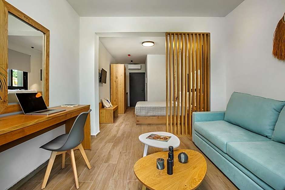 AlexMare Hotel Fourka