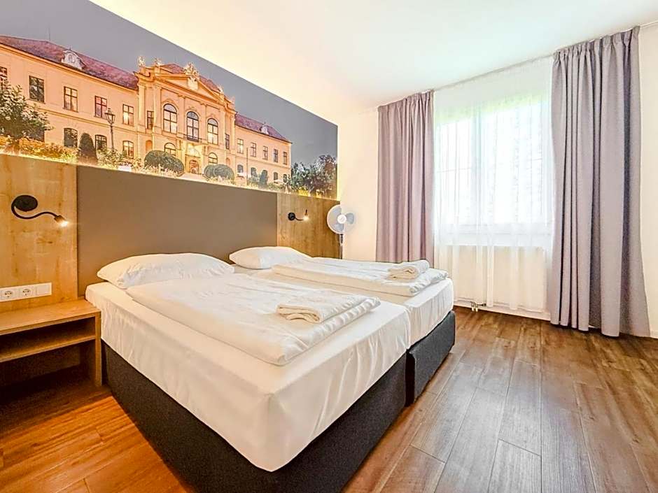 Hotel Sachsengang - free parking, near U1 & U2