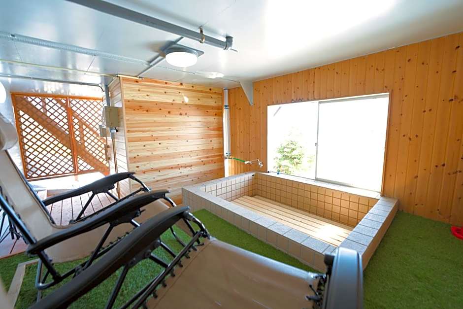 LAKE TOYA Great view log cabin