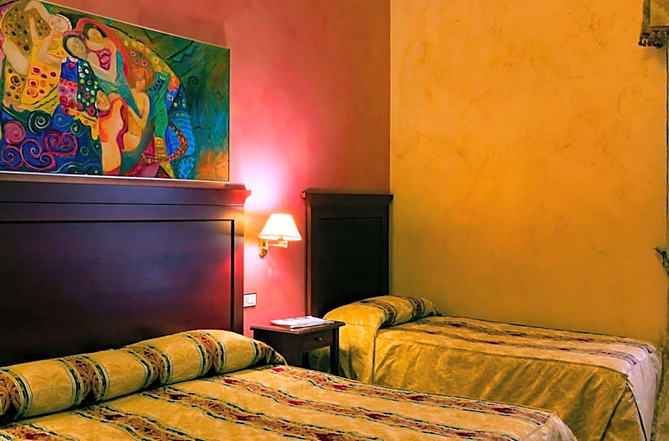 Hotel Joli
