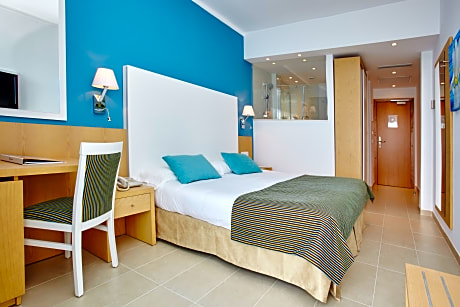 DOUBLE OR TWIN ROOM SEA VIEW
