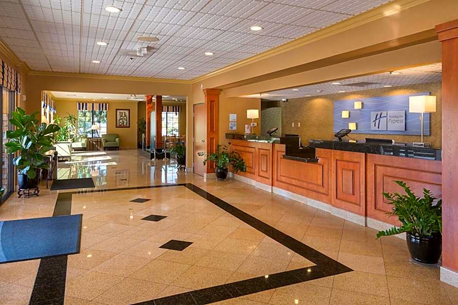 Holiday Inn Express San Diego - Rancho Bernardo, an IHG Hotel