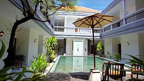 Teges Inn Kuta