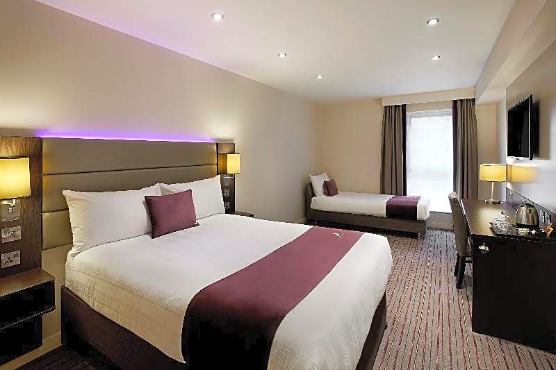 Premier Inn Belfast City Cathedral Quarter