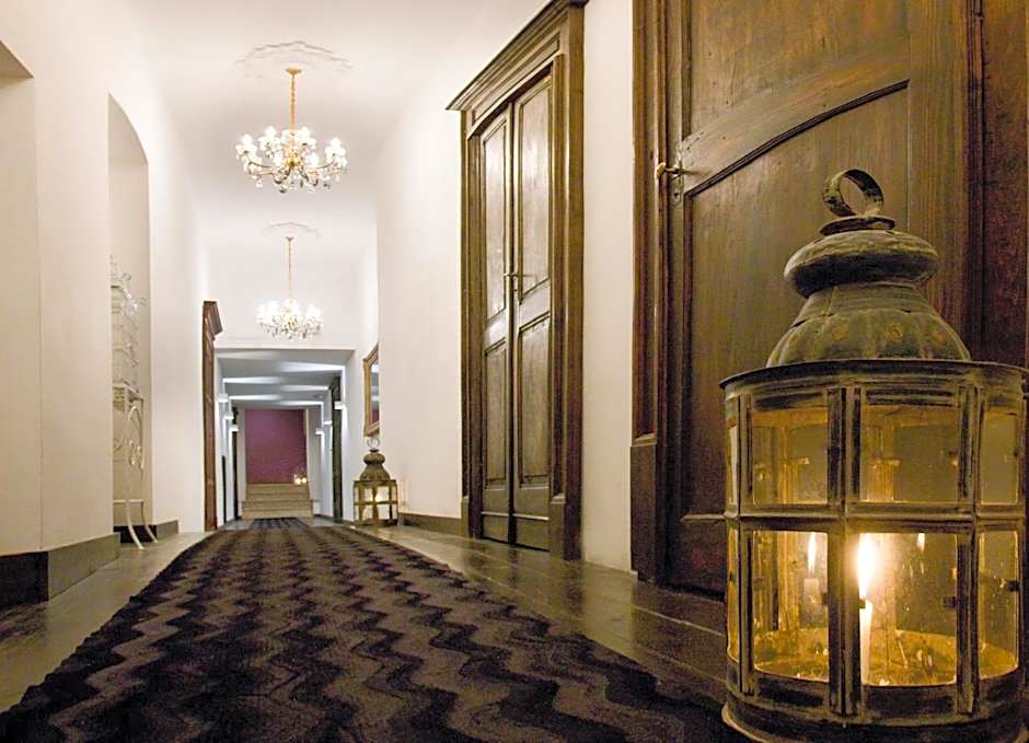 Miramare Cagliari Hotel Museo