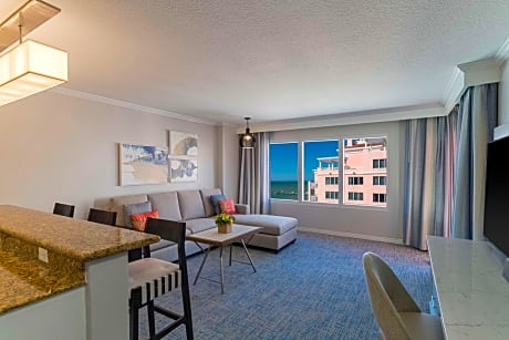 One-Bedroom Queen Residential Suite with Ocean View