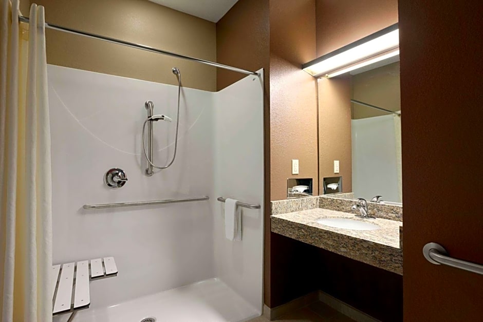 Microtel Inn & Suites by Wyndham St Clairsville/Wheeling