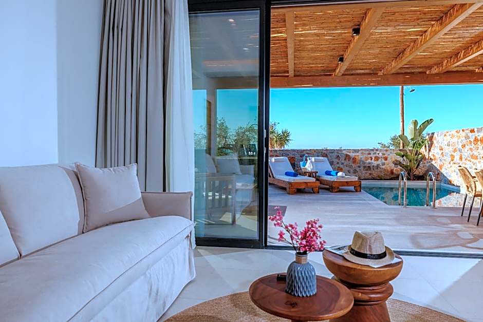 Deos Luxury Suites - Adults Only