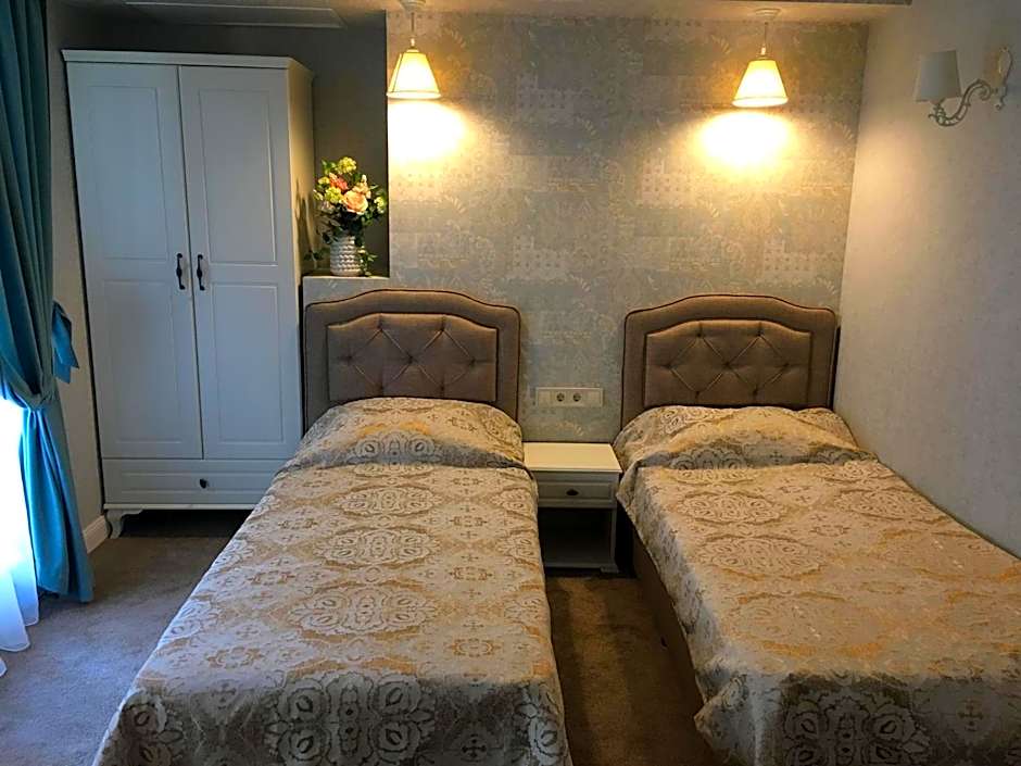 Family Hotel Agoncev