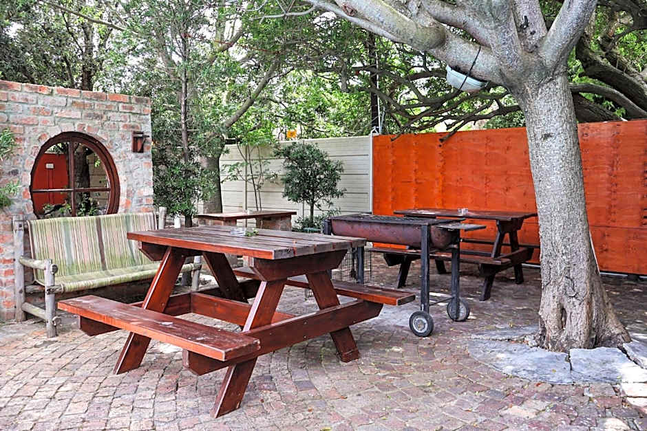 Hermanus Backpackers & Budget Accommodation