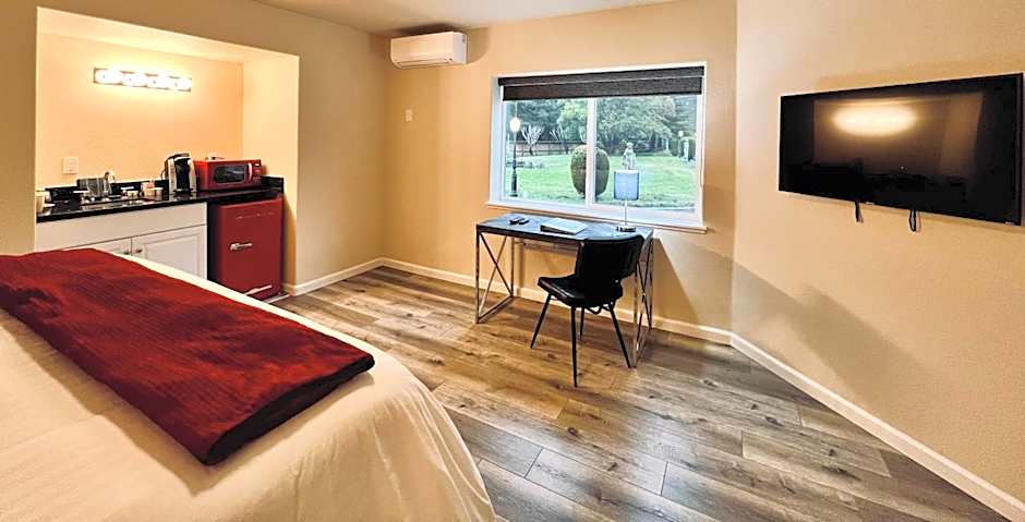 West Sonoma Inn & Spa