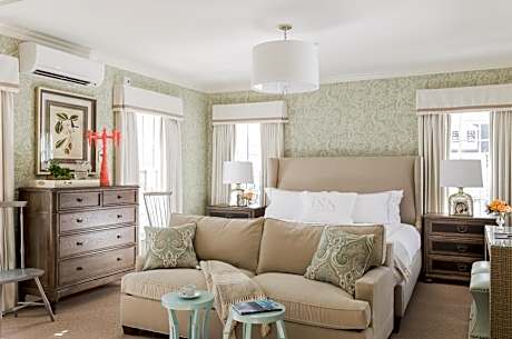Premier King Room