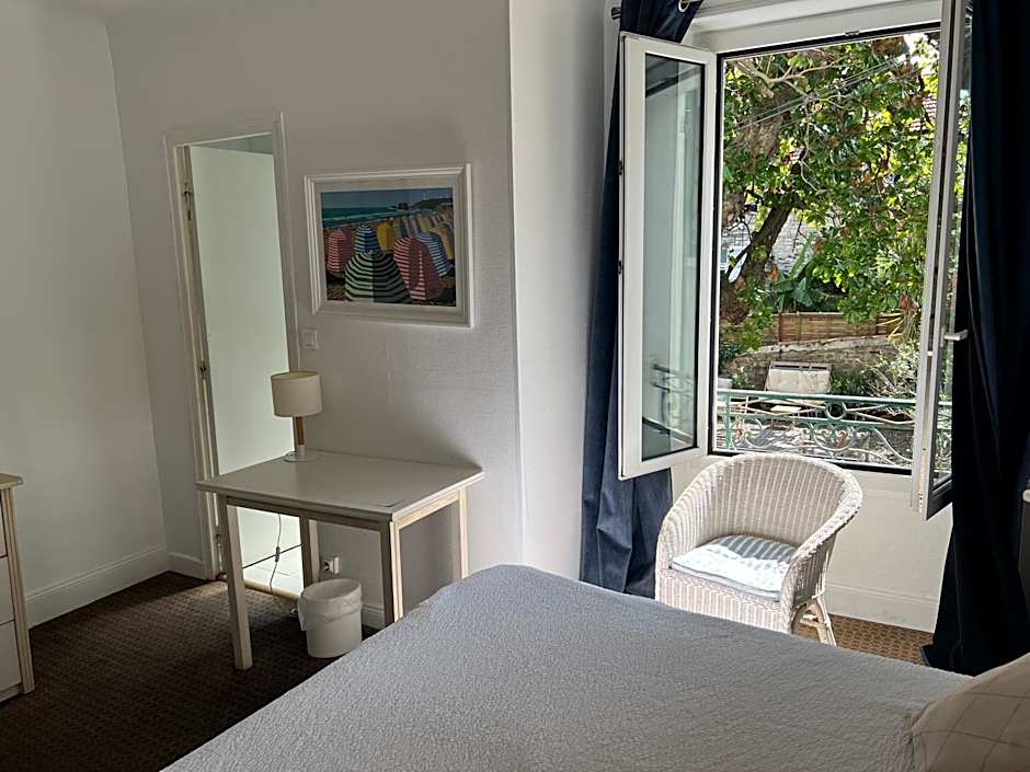 Hôtel VAL FLORES LOGIS