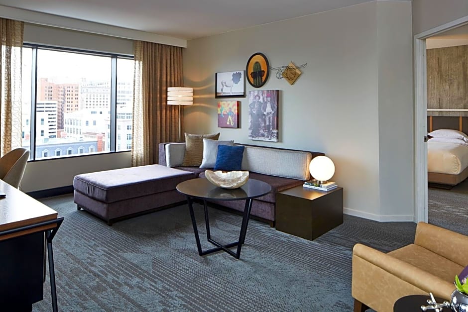 The Worthington Renaissance Fort Worth Hotel