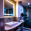 La Quinta by Wyndham Time Square South