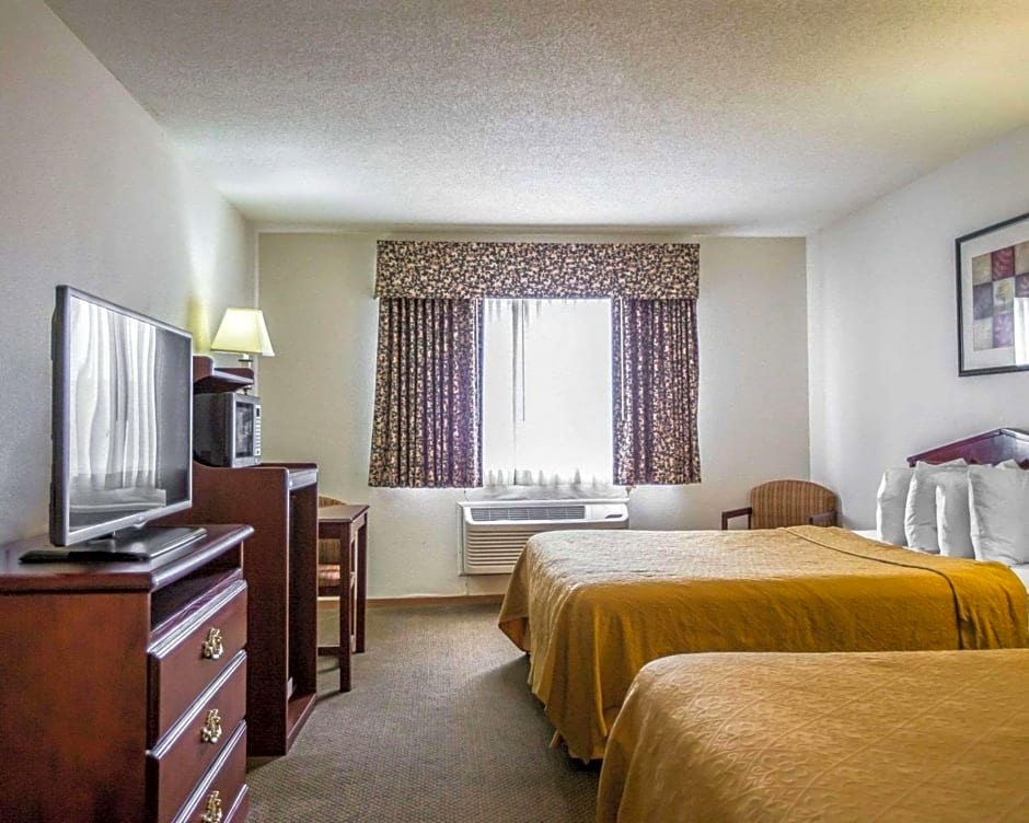 Quality Inn Peru near Starved Rock State Park