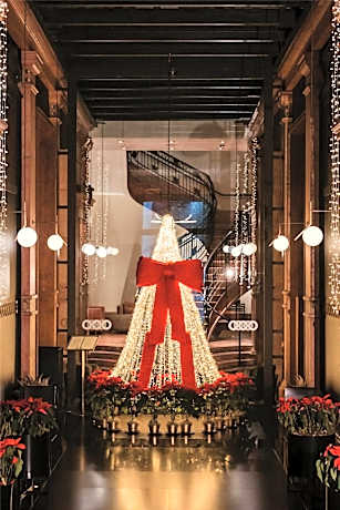 Umbral, Curio Collection by Hilton