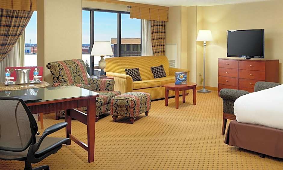 DoubleTree by Hilton Washington Dulles Airport