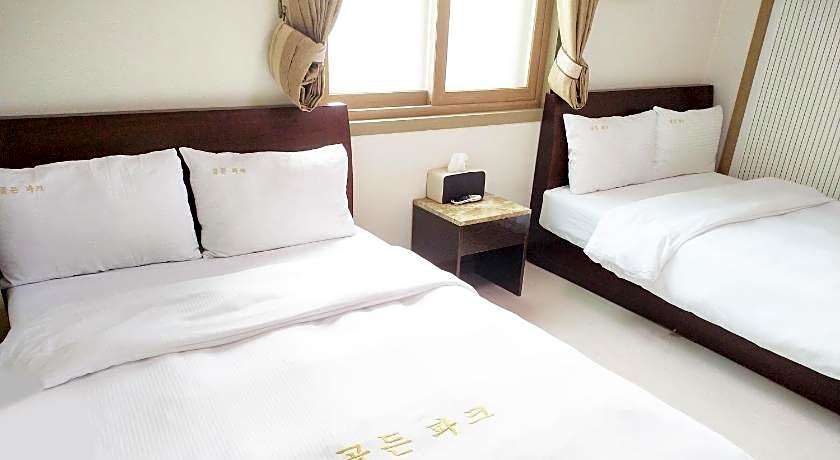 Golden Park Hotel