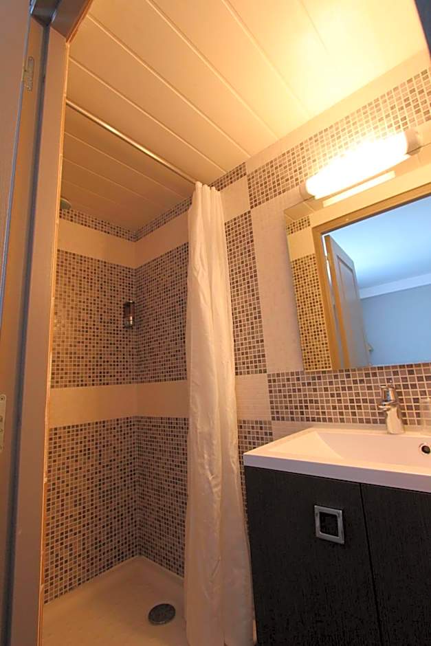 Residence Hoteliere Sarah Bernard