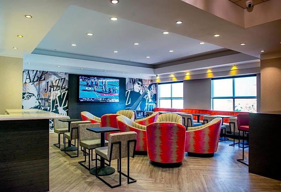 Holiday Inn Baton Rouge College Drive I-10, an IHG Hotel