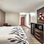 Red Roof Inn & Suites Lake Charles