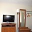 Value Inn - Livonia