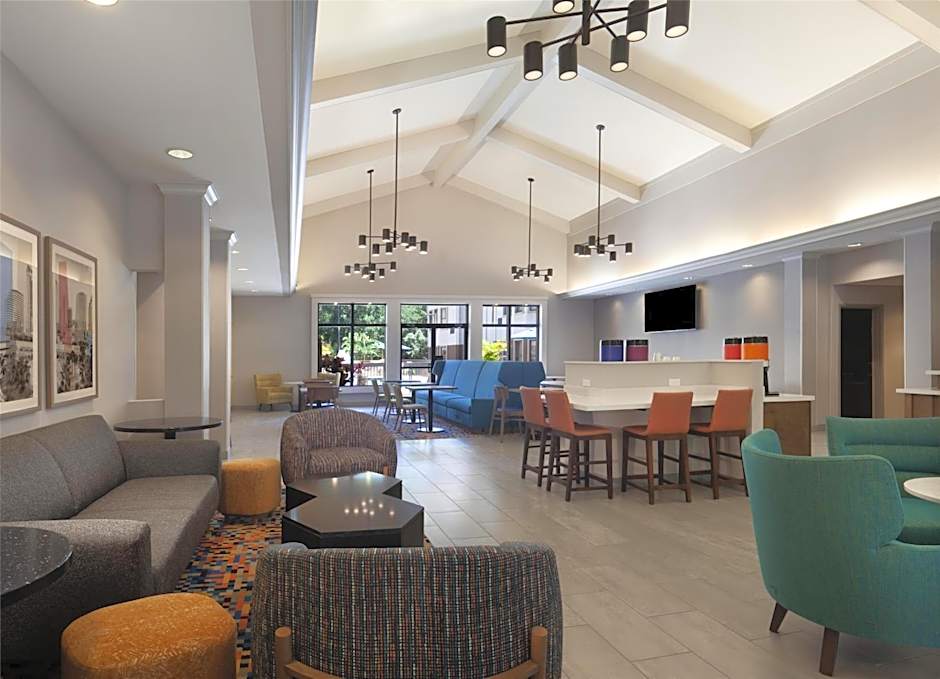 Hampton Inn By Hilton And Suites Tampa-North