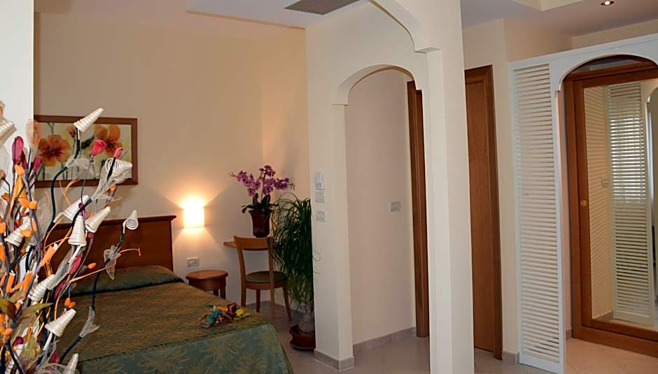 Hotel Tirreno