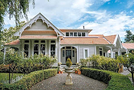 Hawthorne House