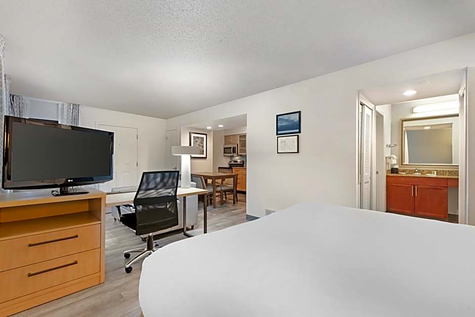 MainStay Suites St. Louis - Galleria