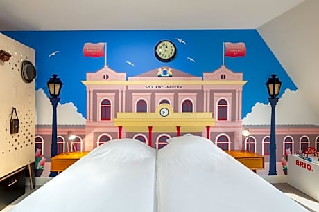 Railway Museum Room with Private Bathroom and Railway Museum ticket
