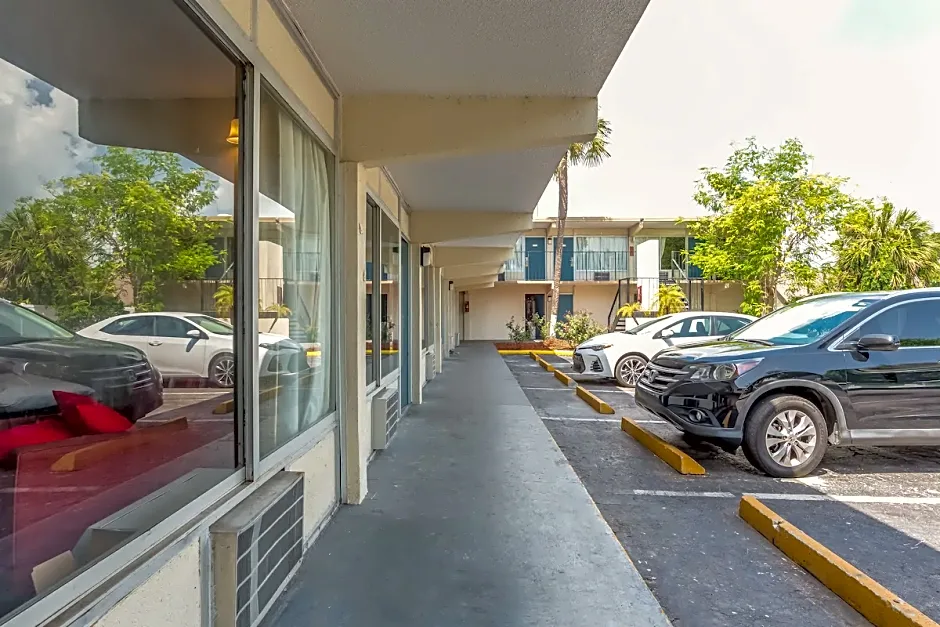 Hotel Pinellas Park - St. Petersburg North US-19