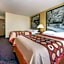 Super 8 by Wyndham Franklin/Middletown Area