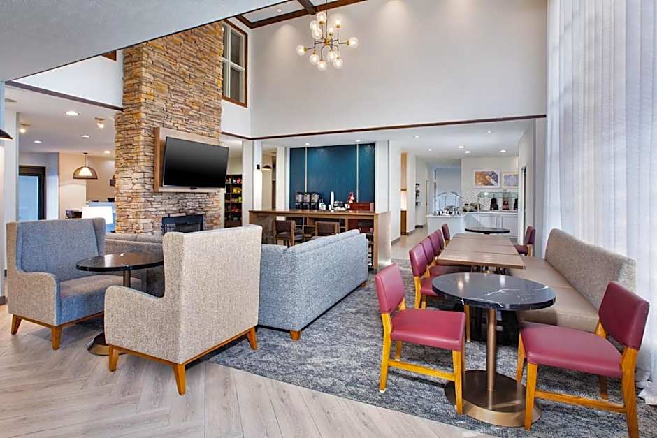 Staybridge Suites Omaha 80th and Dodge By IHG