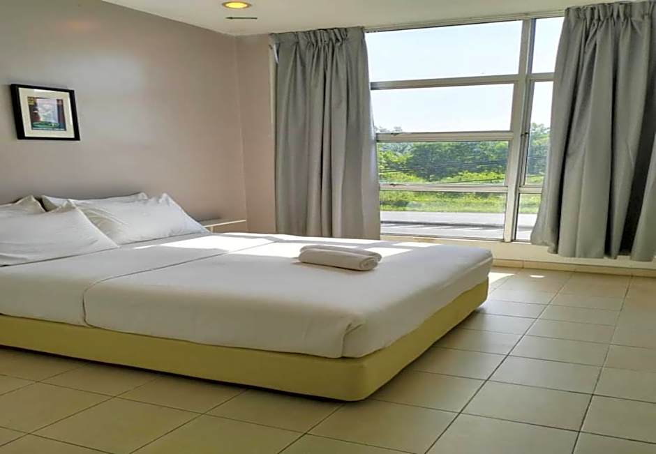 1108 Hotel Sungkai