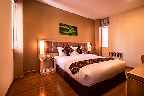 Deluxe Room (No Window)